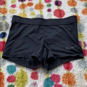 Athletic compression shorts